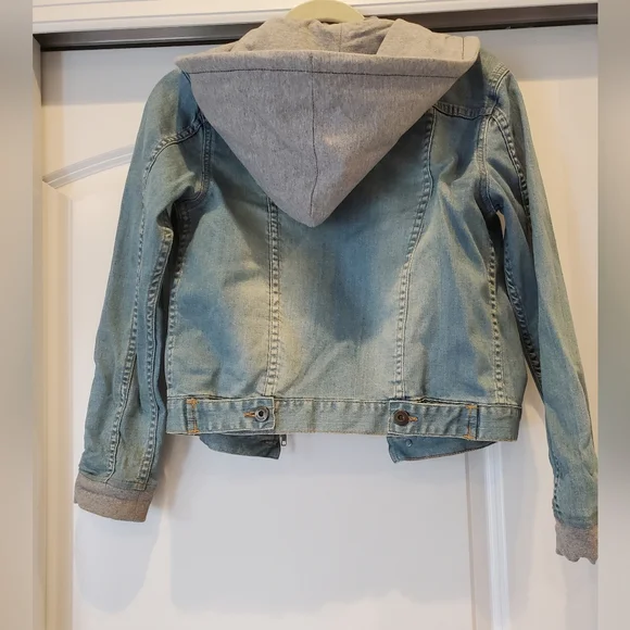 HUDSON| Boys denim jacket, with sweatshirt hood| size 10-12 - Picture 10 of 11